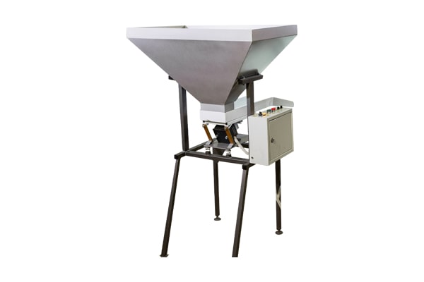 Vibrating hopper