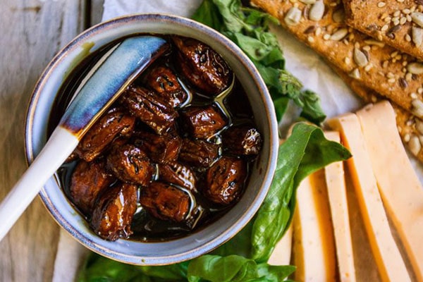 Blog - Processing green walnuts for jam