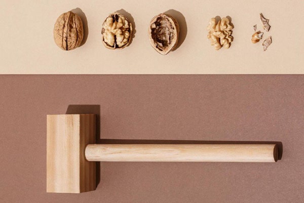 Blog - The walnut kernel crumbles during splitting. We disassemble and fix the problem